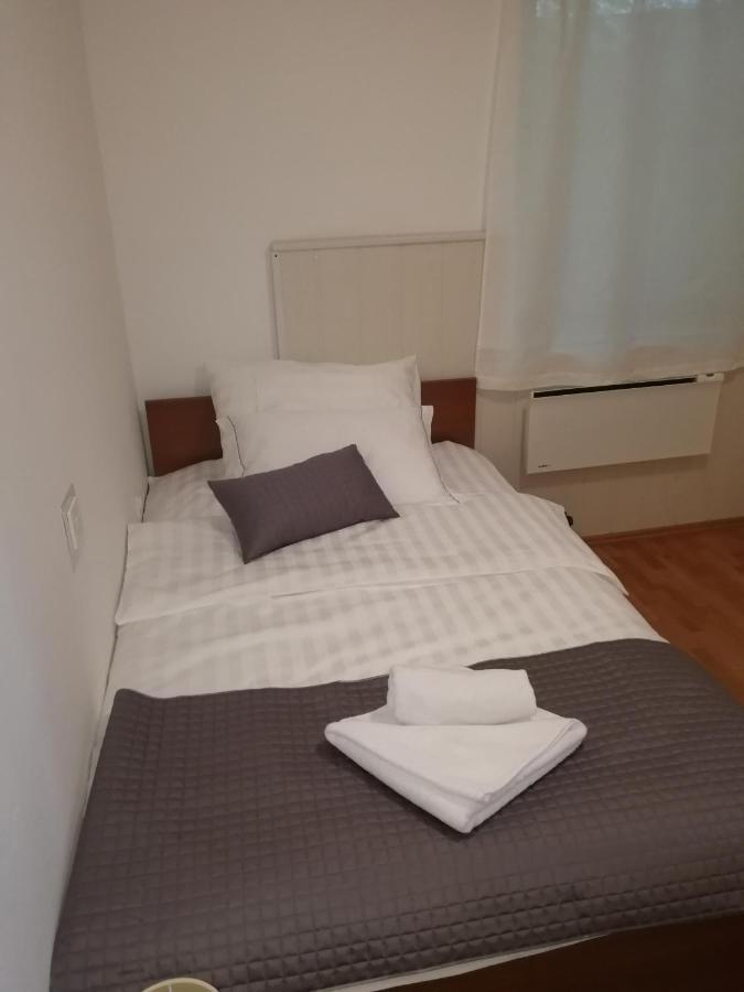 Apartmaji Z Fizine ปอร์โตรอซ ภายนอก รูปภาพ